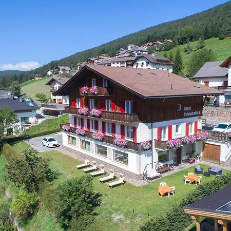 Dolomitenblick St. Ulrich in Gröden Exterior foto