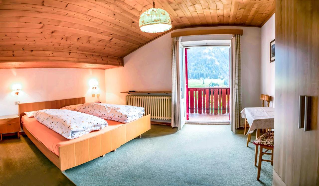 Dolomitenblick St. Ulrich in Gröden Exterior foto